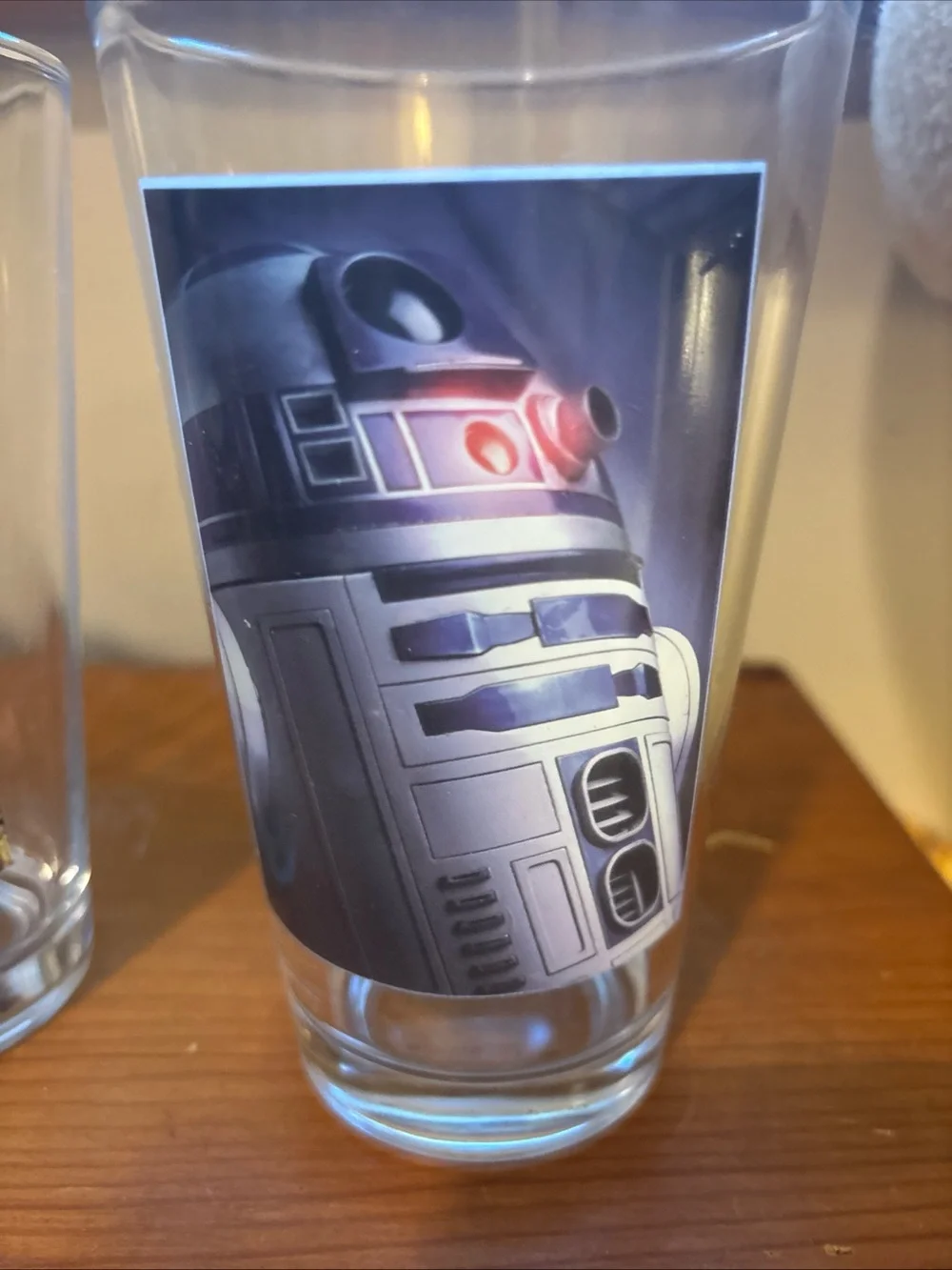 Star Wars Pint Glass Set with Green Yoda and Gold C-3PO Art